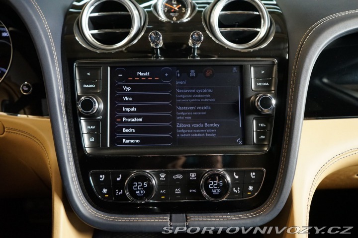 Bentley Bentayga HUD*PANO*MASÁŽ*TAŽNÉ*TV 2016