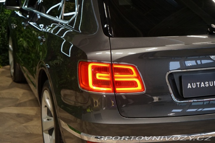 Bentley Bentayga HUD*PANO*MASÁŽ*TAŽNÉ*TV 2016