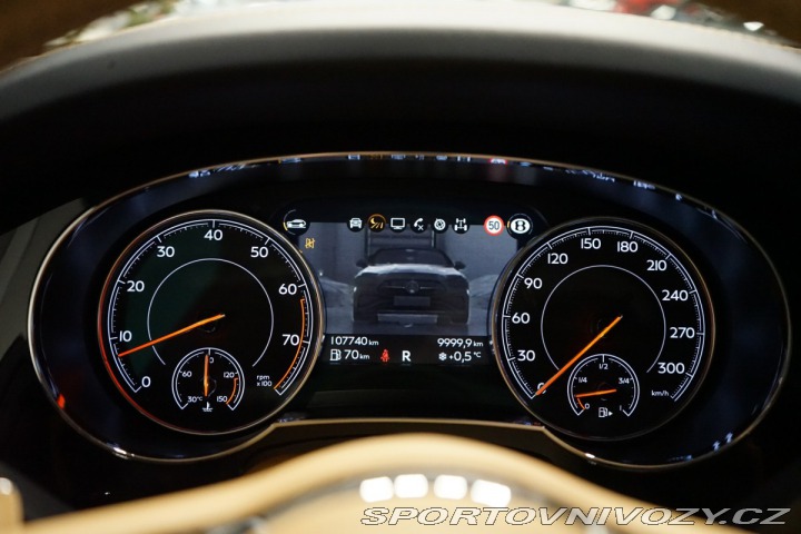 Bentley Bentayga HUD*PANO*MASÁŽ*TAŽNÉ*TV 2016