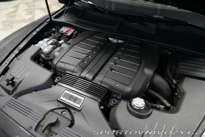 Bentley Bentayga HUD*PANO*MASÁŽ*TAŽNÉ*TV 2016