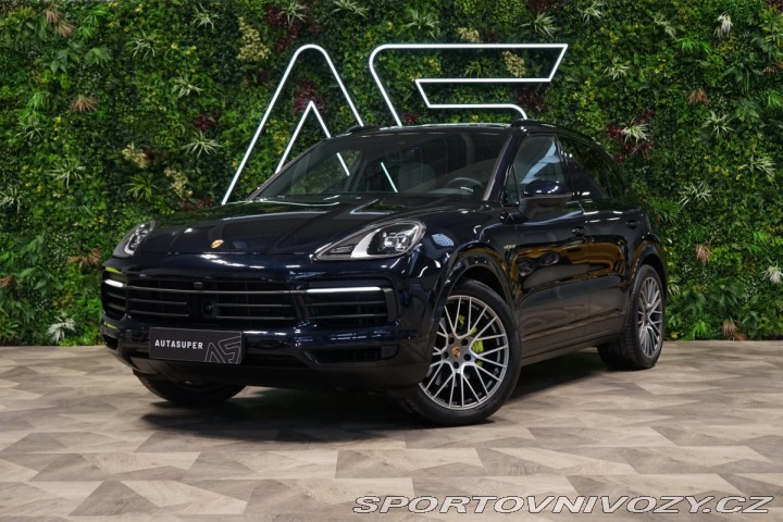 Porsche Cayenne E-HYBRID*360*PANO*TAŽ*PAS 2022