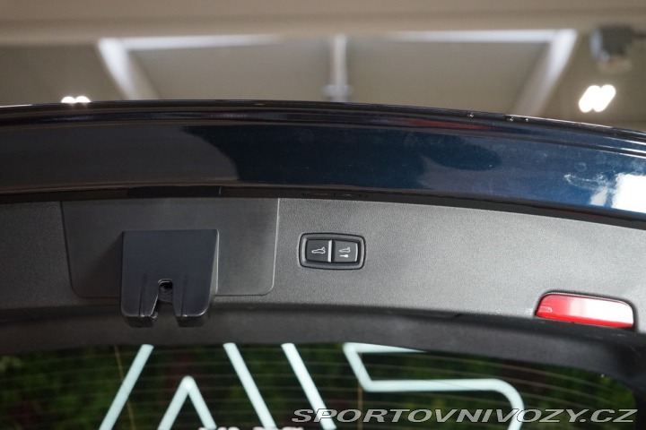 Porsche Cayenne E-HYBRID*360*PANO*TAŽ*PAS 2022