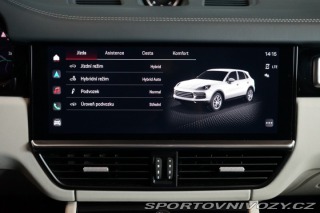 Porsche Cayenne E-HYBRID*360*PANO*TAŽ*PAS 2022