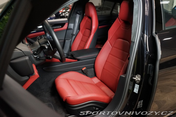 Porsche Panamera GTS*PCCB*BURM*HUD*MASÁŽ 2025