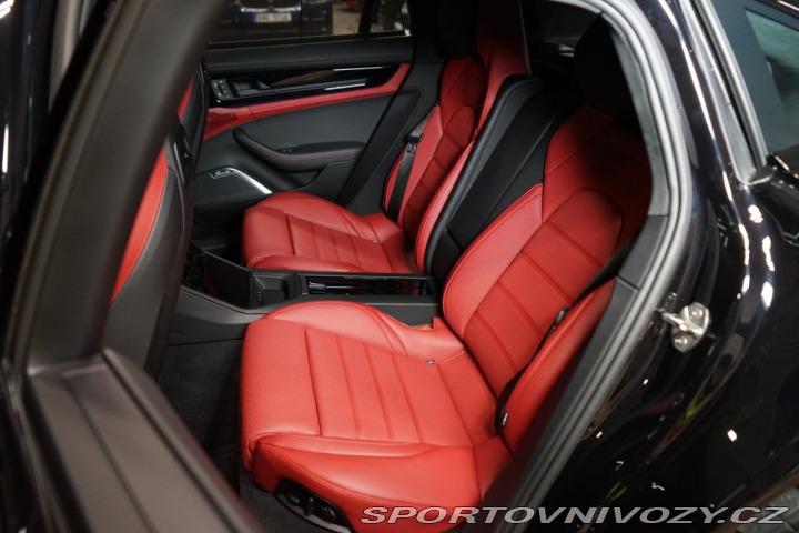 Porsche Panamera GTS*PCCB*BURM*HUD*MASÁŽ 2025