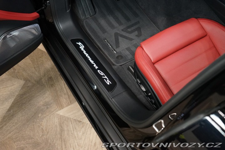 Porsche Panamera GTS*PCCB*BURM*HUD*MASÁŽ 2025