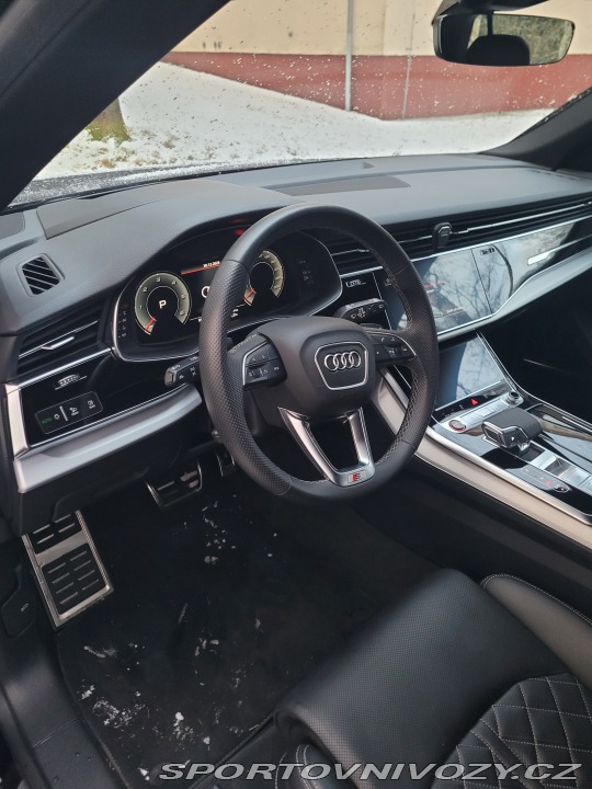 Audi SQ8 2020