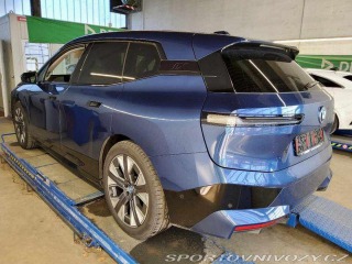 BMW iX xDrive 40 M-SPORT