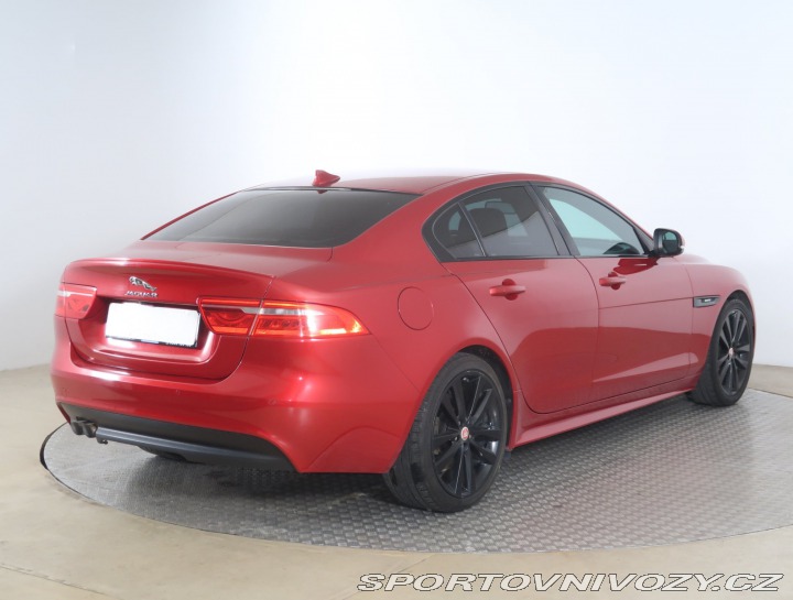 Jaguar XE R-Sport 20d 2015