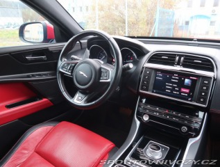 Jaguar XE R-Sport 20d 2015