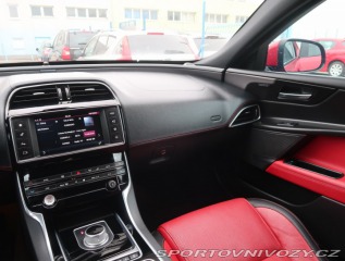 Jaguar XE R-Sport 20d 2015
