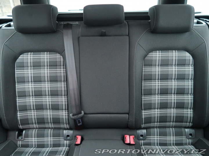 Volkswagen Golf 2.0 TDI GTD 2016