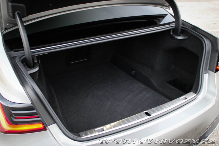 BMW 7 750d xDrive / FINANCOVAN 2019