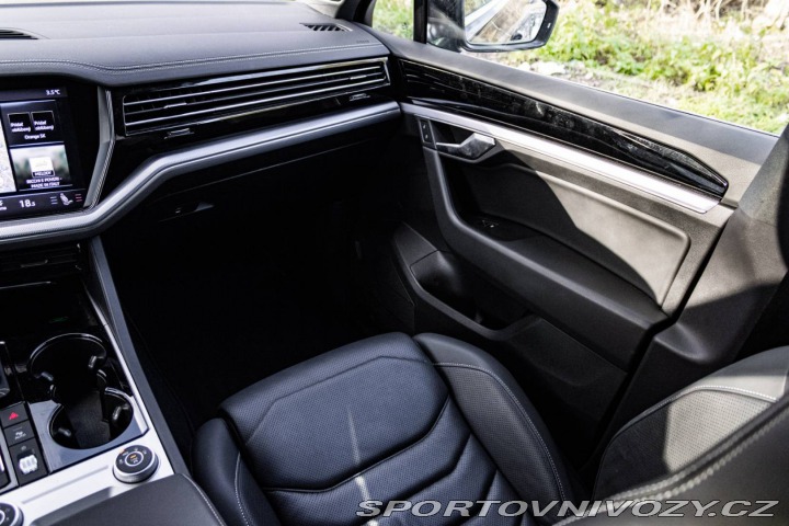 Volkswagen Ostatní modely Touareg  3.0 V6 TDI 210kW R-Line 2023