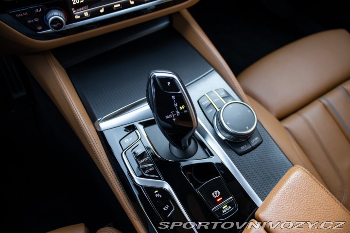 BMW 5 Touring 530d mHEV xDrive 2021