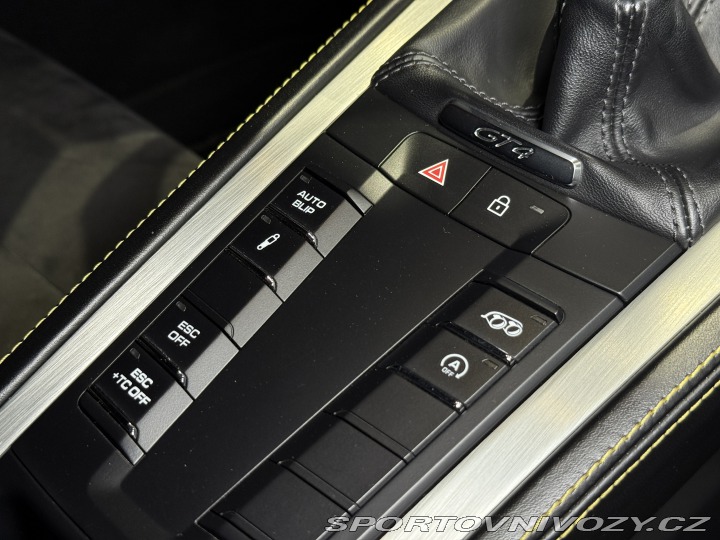 Porsche Cayman GT4*Manual*PCCB*Bose*DPH 2019