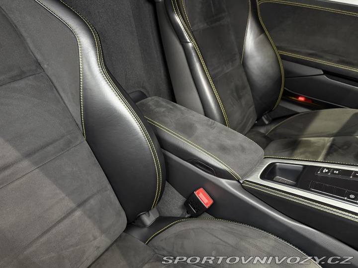 Porsche Cayman GT4*Manual*PCCB*Bose*DPH 2019