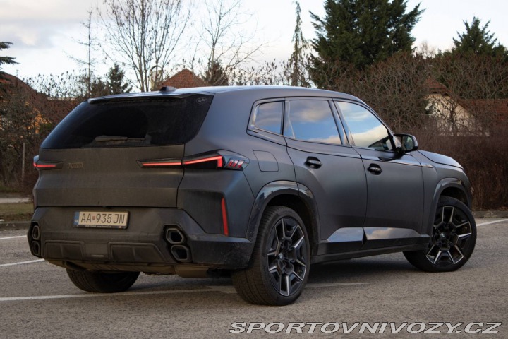 BMW XM Individual / AJ NA SPLÁT 2023