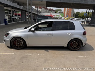 Volkswagen Golf GTI 2011