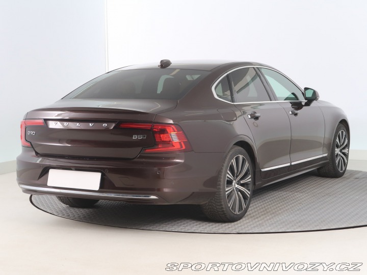 Volvo S90 D5 AWD 2021