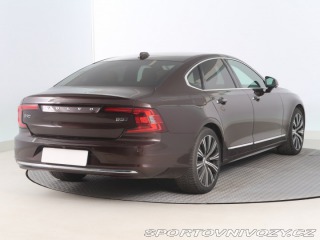Volvo S90 D5 AWD 2021