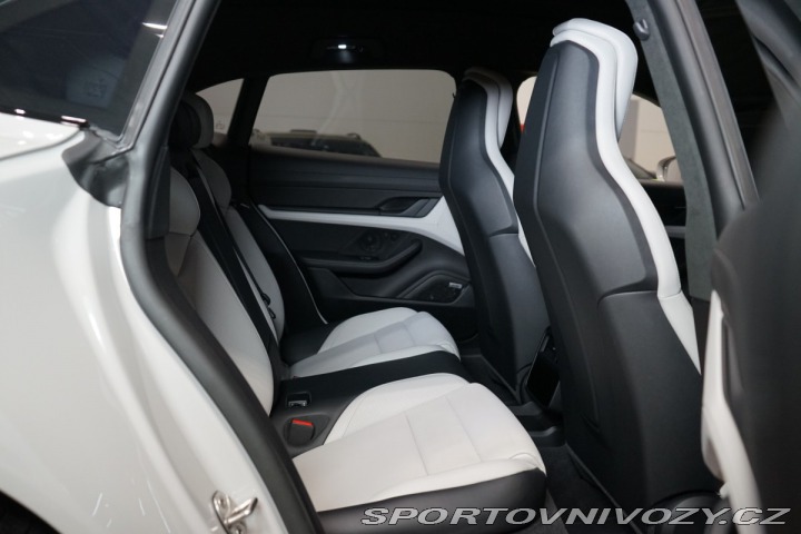 Porsche Taycan GTS Sport Turismo*MASÁŽ*P 2023