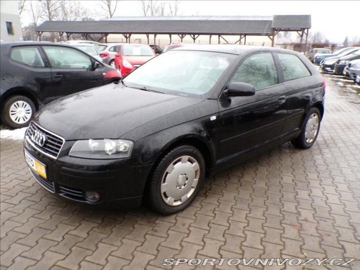Audi A3 1,6 i 2003