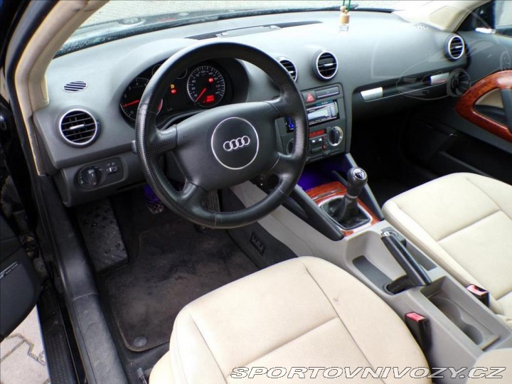 Audi A3 1,6 i 2003