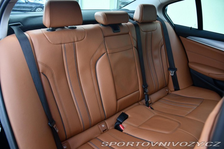 BMW 5 530d xD LUXURY LINE ČR 2021