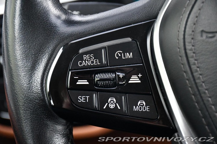 BMW 5 530d xD LUXURY LINE ČR 2021