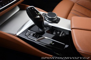 BMW 5 530d xD LUXURY LINE ČR 2021