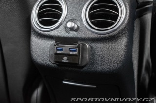 Mercedes-Benz E E 220d 4x4*AMG*TAŽNÉ*PANO 2018