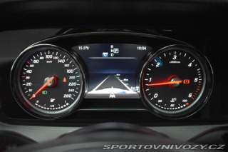 Mercedes-Benz E E 220d 4x4*AMG*TAŽNÉ*PANO 2018