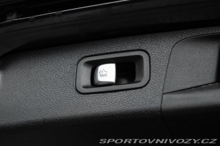 Mercedes-Benz E E 220d 4x4*AMG*TAŽNÉ*PANO 2018