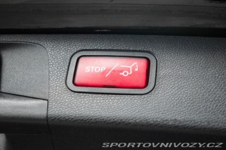 Mercedes-Benz E E 220d 4x4*AMG*TAŽNÉ*PANO 2018