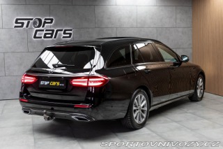 Mercedes-Benz E E 220d 4x4*AMG*TAŽNÉ*PANO 2018