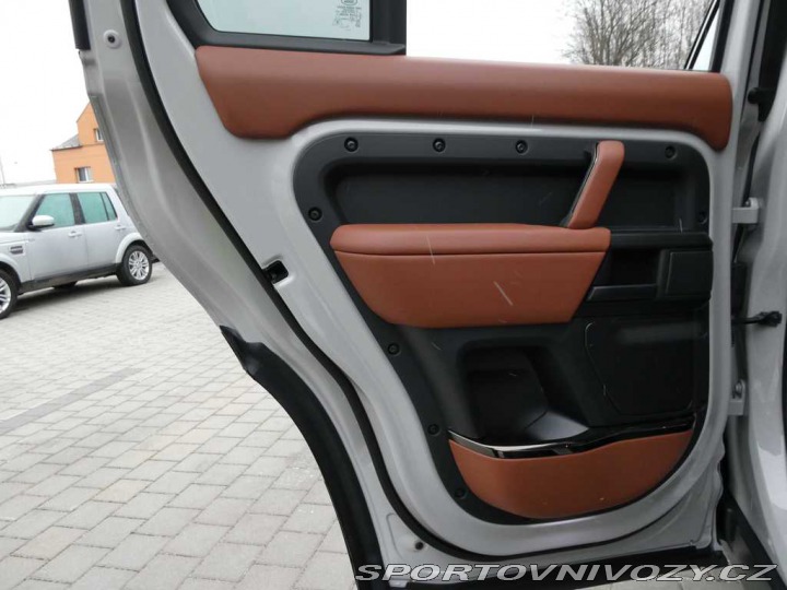 Ostatní značky Ostatní modely Land Rover Defender 110 4,4 OCTA P635 2025