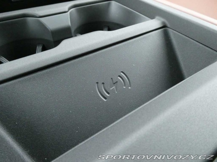 Ostatní značky Ostatní modely Land Rover Defender 110 4,4 OCTA P635 2025