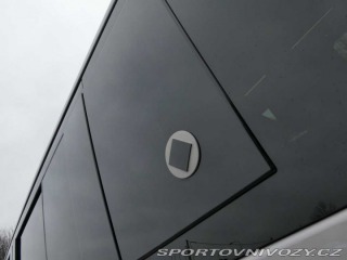 Ostatní značky Ostatní modely Land Rover Defender 110 4,4 OCTA P635 2025