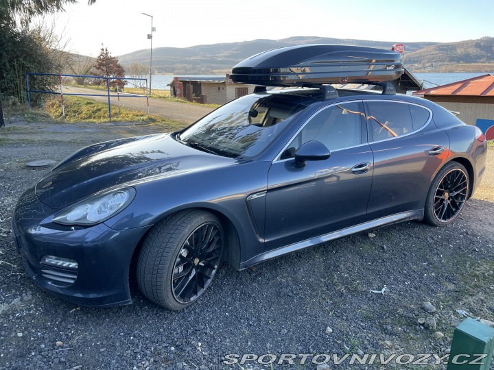 Porsche Panamera 4.8i 4S 2011