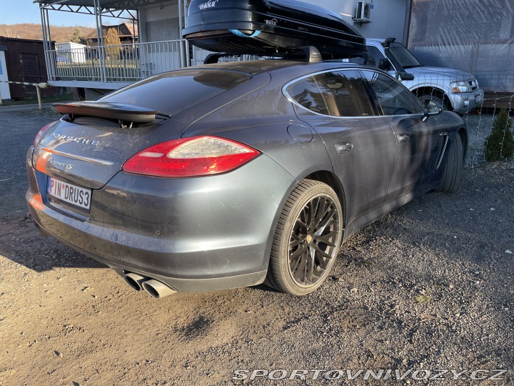 Porsche Panamera 4.8i 4S 2011