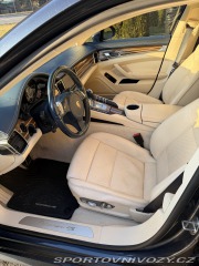 Porsche Panamera 4.8i 4S 2011