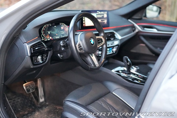 BMW 5 540xD M-Sport|2x sada kol 2021
