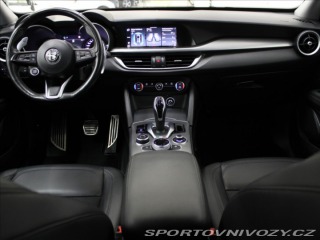 Alfa Romeo Stelvio 2,1 JTD 140kW Q4 Bezklíč 2020