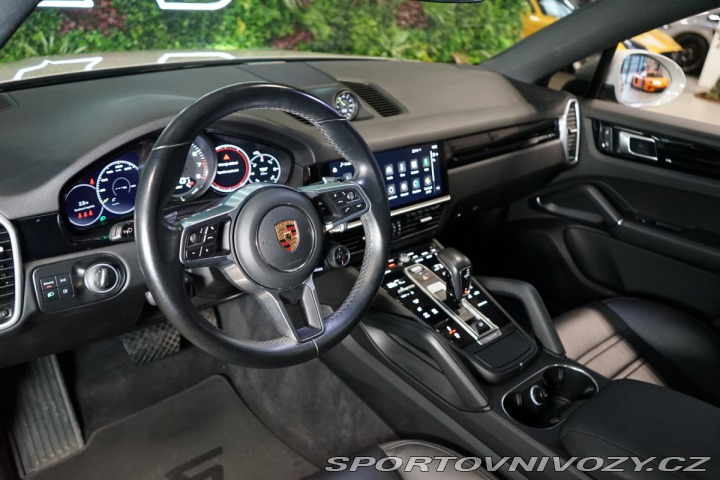 Porsche Cayenne Coupe E-Hybrid PANO*VZDUC 2022