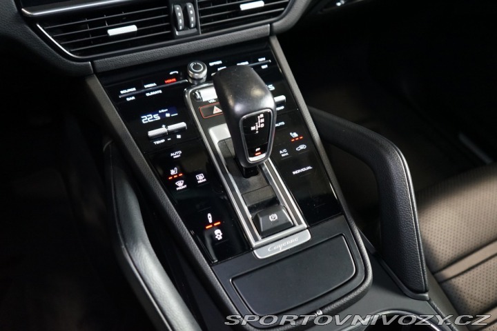 Porsche Cayenne Coupe E-Hybrid PANO*VZDUC 2022
