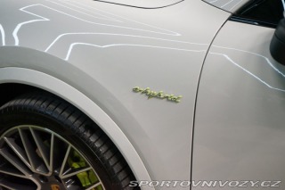 Porsche Cayenne Coupe E-Hybrid PANO*VZDUC 2022