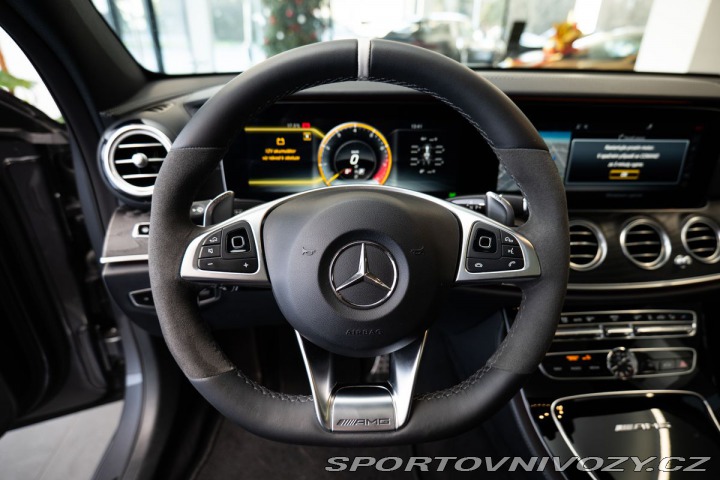 Mercedes-Benz E RENNTECH 2017