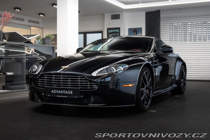 Aston Martin Vantage S 2012