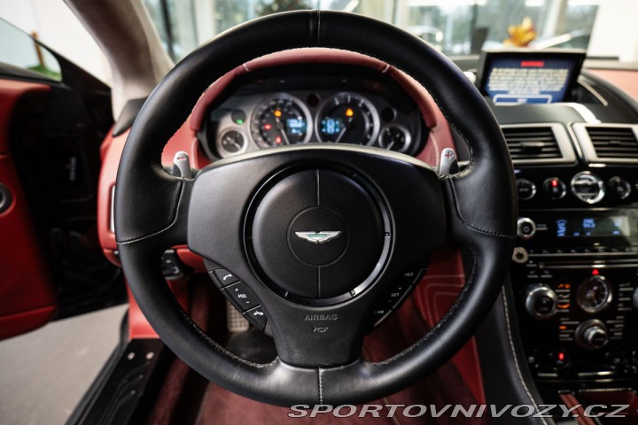 Aston Martin Vantage S 1800